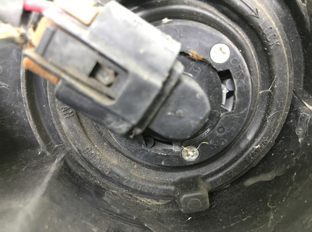 Фара правая бу для Mazda CX-7 1 2.2 CDTi,  2011 г.