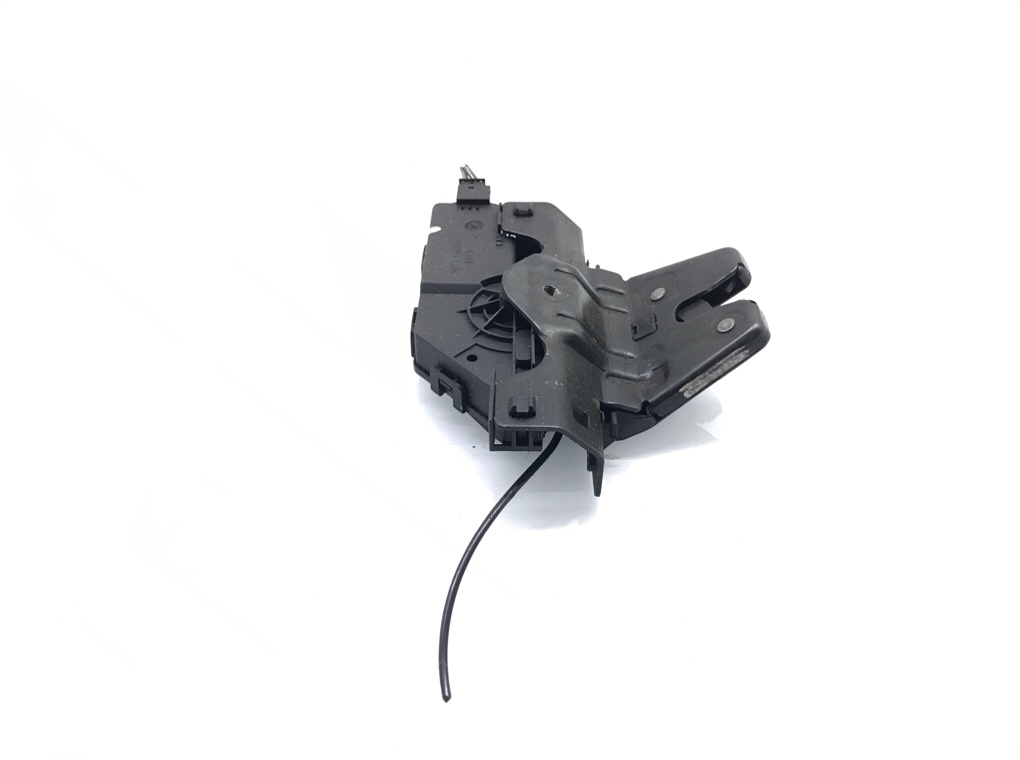 Замок багажника бу для BMW 1 E87/E81/E82/E88 2.0 TD,  2005 г.