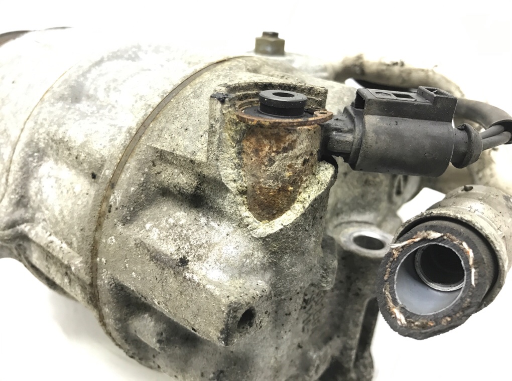 Компрессор кондиционера бу для Volkswagen Touran 1 1.9 TDi,  2006 г.