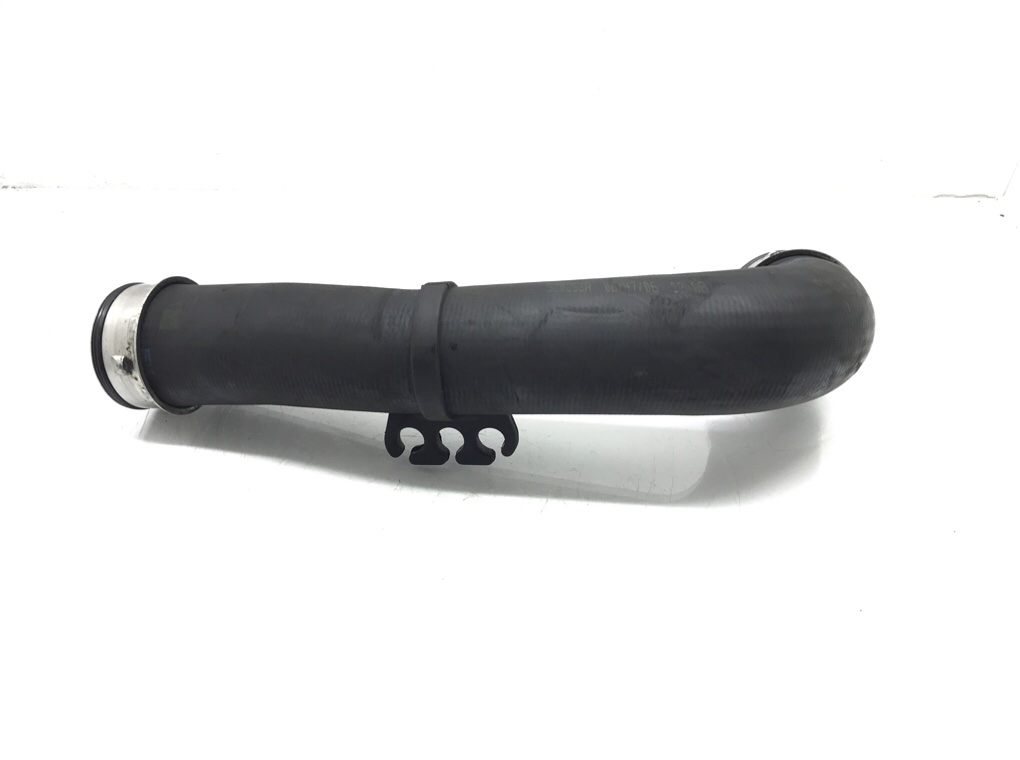 Патрубок интеркулера бу для Volkswagen Touran 1 1.9 TDi, 2006 г. Патрубок интеркулера бу для Volkswagen Touran 1 1.9 TDi, 2006 г.