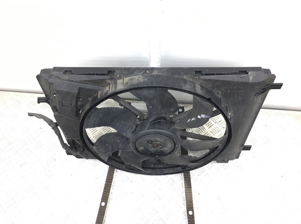 Вентилятор радиатора бу для Mercedes C W204 1.8 i,  2007 г.