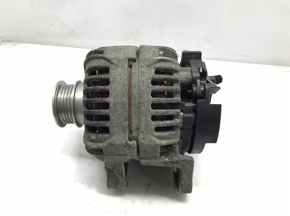 Генератор бу для Opel Astra H 1.6 i, 2006 г. Генератор бу для Opel Astra H 1.6 i, 2006 г.