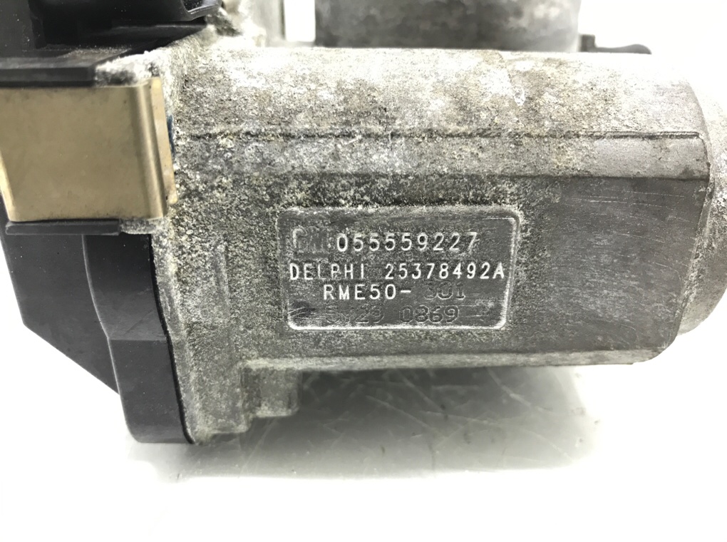 Заслонка дроссельная бу для Opel Astra H 1.6 i, 2006 г. Заслонка дроссельная бу для Opel Astra H 1.6 i, 2006 г.