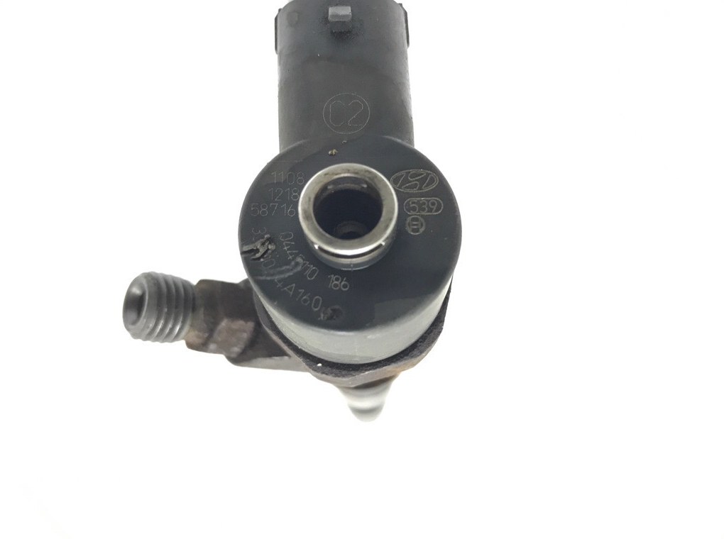 Форсунка бу для Kia Sorento 1 2.5 CRDi,  2006 г.