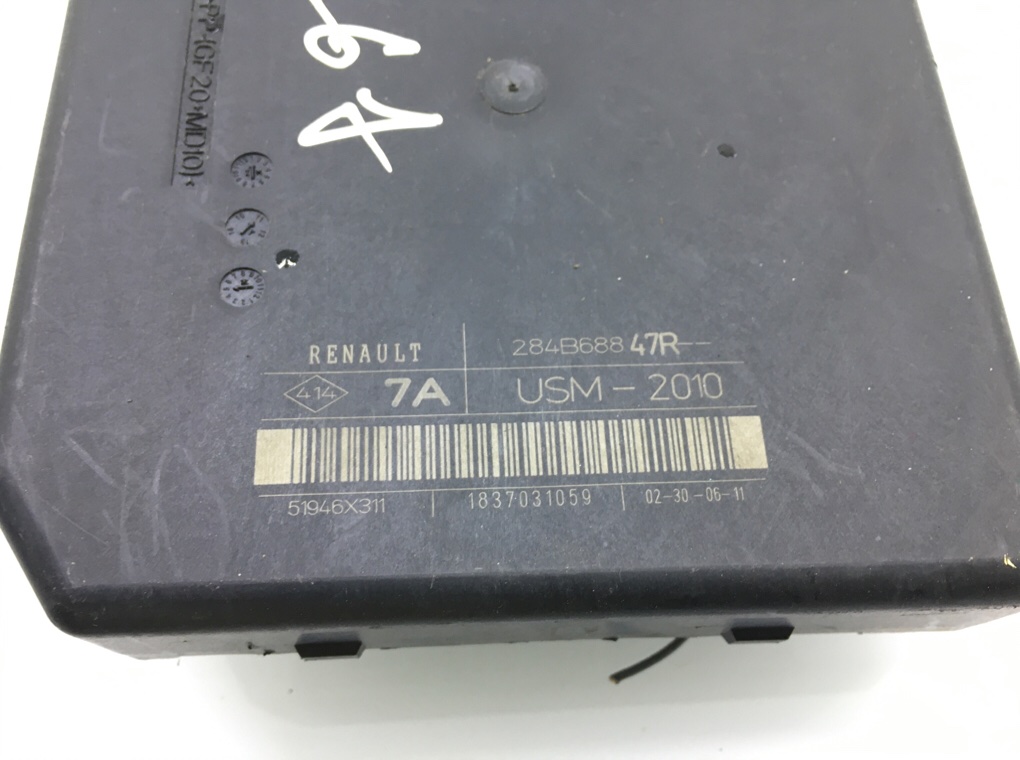 Блок комфорта бу для Renault Laguna 3 1.5 DCi, 2011 г. Блок комфорта бу для Renault Laguna 3 1.5 DCi, 2011 г.