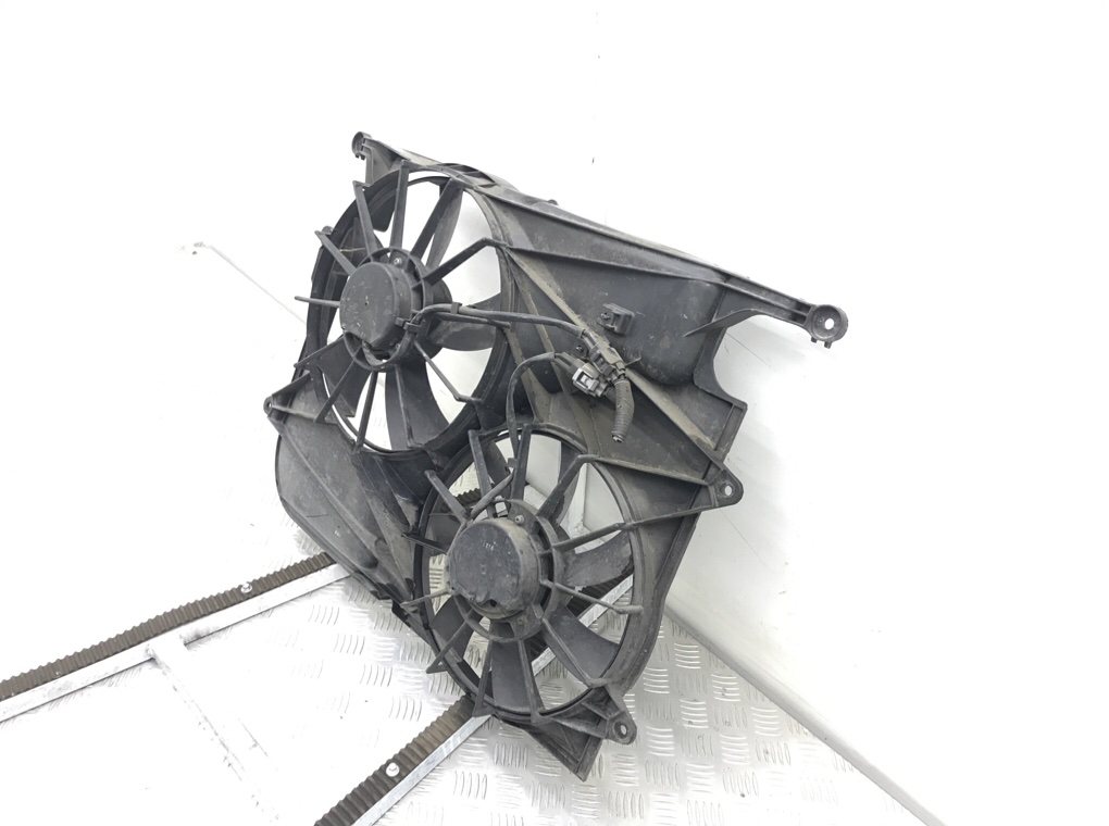 Вентилятор радиатора бу для Chevrolet Captiva 2.0 CDi, 2010 г. Вентилятор радиатора бу для Chevrolet Captiva 2.0 CDi, 2010 г.