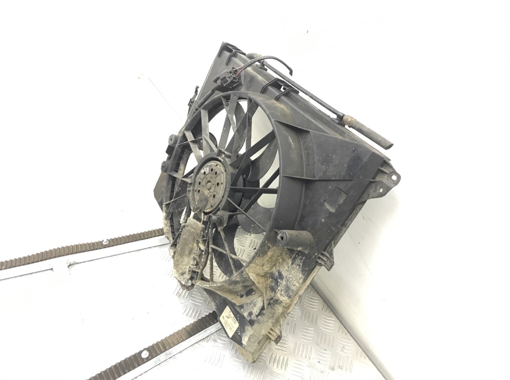 Вентилятор радиатора бу для BMW 1 E87/E81/E82/E88 1.6 i,  2005 г.