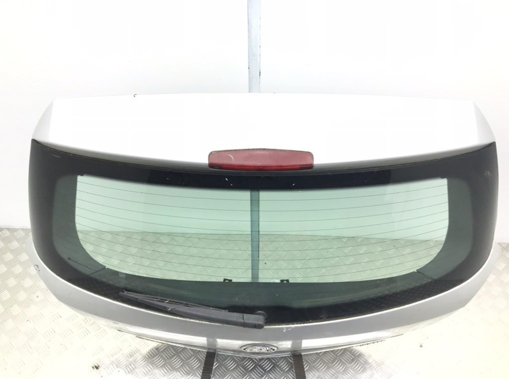 Крышка багажника бу для Opel Astra H 1.6 i,  2005 г.