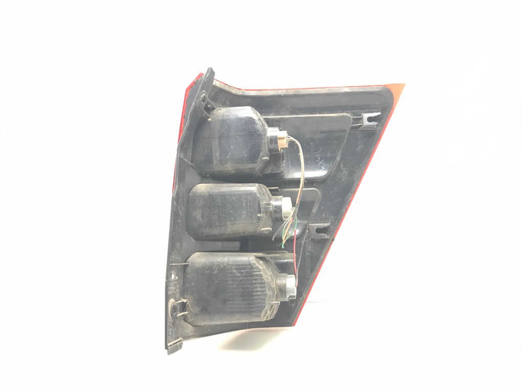 Фонарь задний левый бу для Suzuki Grand Vitara 2 2.4 i, 2009 г. Фонарь задний левый бу для Suzuki Grand Vitara 2 2.4 i, 2009 г.