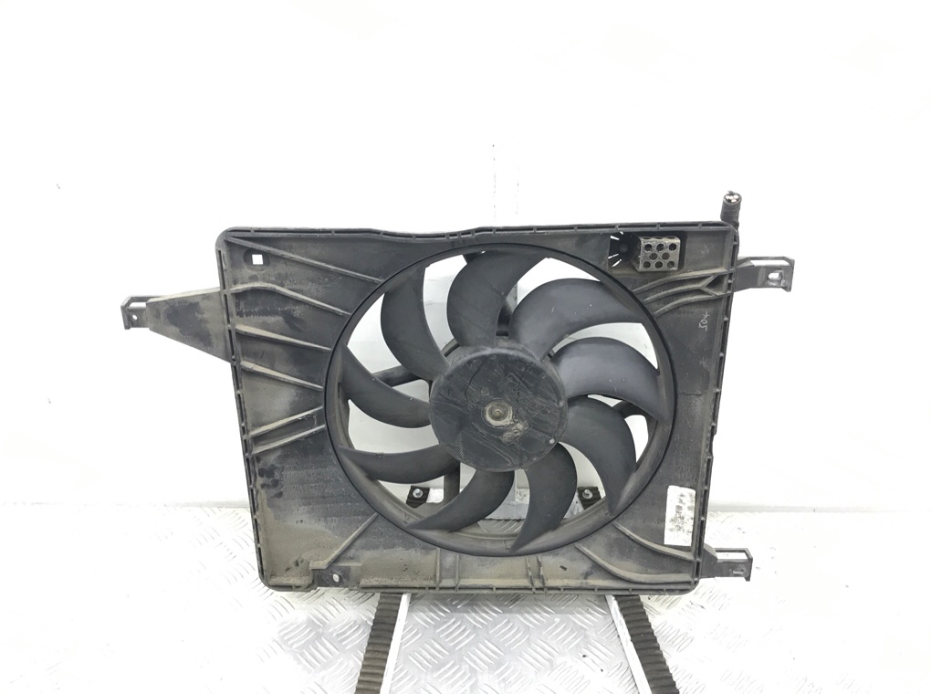 Вентилятор радиатора бу для Nissan Qashqai 1 1.5 DCi,  2010 г.