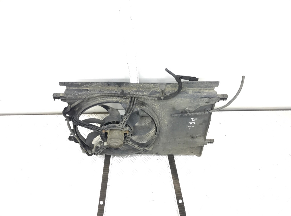 Вентилятор радиатора бу для Opel Corsa D 1.2 i,  2011 г.