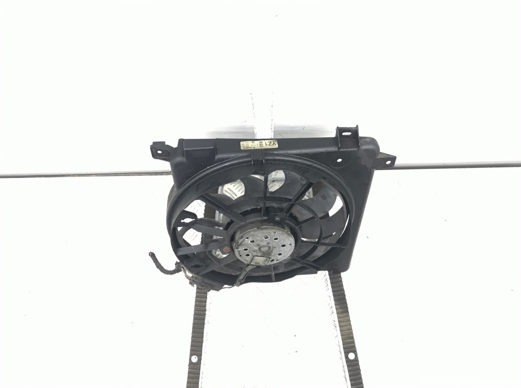 Вентилятор радиатора бу для Opel Zafira B 1.9 CDTi,  2010 г.