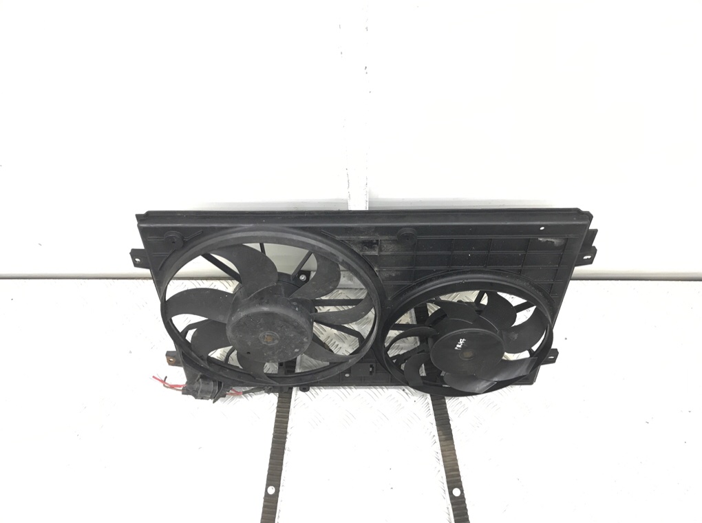 Вентилятор радиатора бу для Volkswagen Golf 5 1.9 TDi, 2007 г. Вентилятор радиатора бу для Volkswagen Golf 5 1.9 TDi, 2007 г.