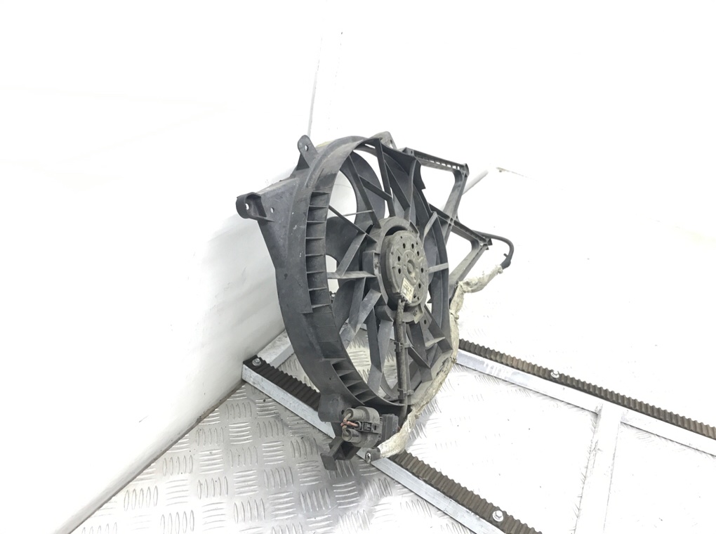 Вентилятор радиатора бу для Opel Zafira A 1.8 i,  2002 г.