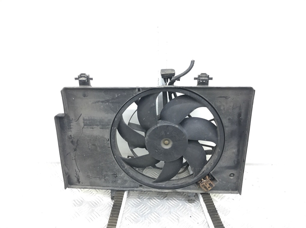 Вентилятор радиатора бу для Ford Fiesta 6 1.6 TDCi,  2011 г.