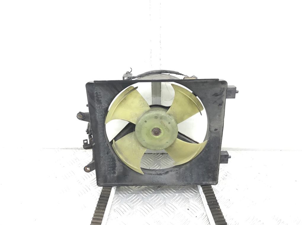 Вентилятор радиатора бу для Honda Civic 7 1.6 i,  2003 г.