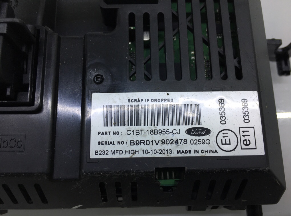 Дисплей бу для Ford Fiesta 6 1.0 i,  2013 г.