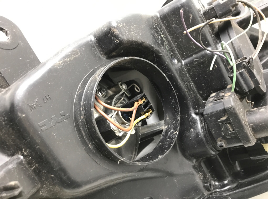 Фара левая бу для Renault Grand Scenic 2 1.6 i, 2005 г. Фара левая бу для Renault Grand Scenic 2 1.6 i, 2005 г.