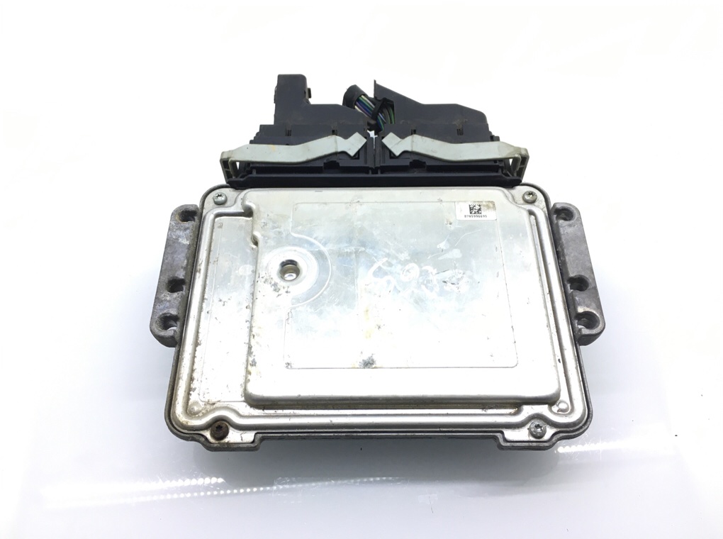 Блок управления двигателем бу для Ford Fiesta 6 1.0 i,  2013 г.