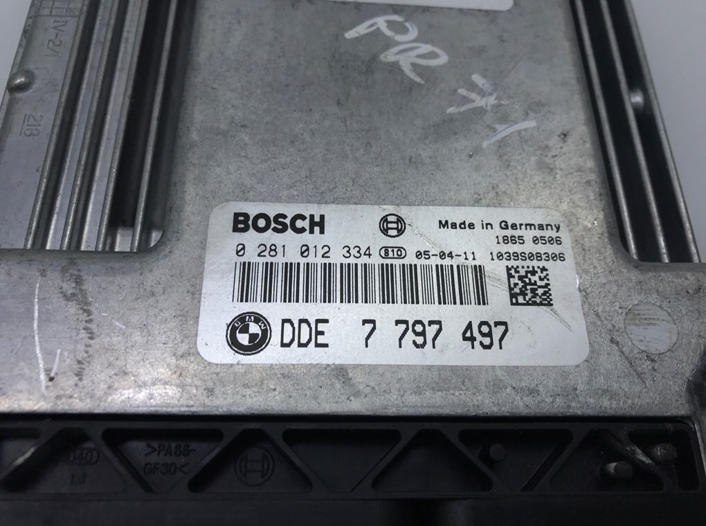 Блок управления двигателем бу для BMW 1 E87/E81/E82/E88 2.0 TD,  2005 г.