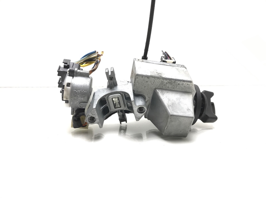 Замок зажигания бу для Suzuki Grand Vitara 2 2.4 i,  2009 г.