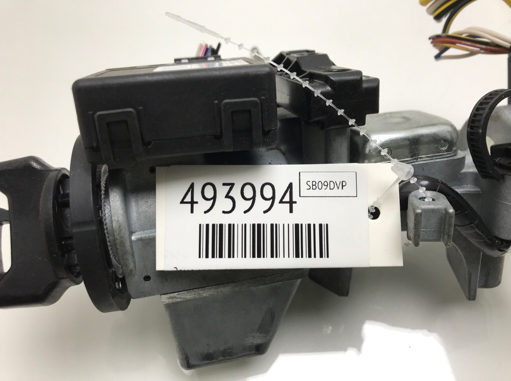 Замок зажигания бу для Suzuki Grand Vitara 2 2.4 i,  2009 г.