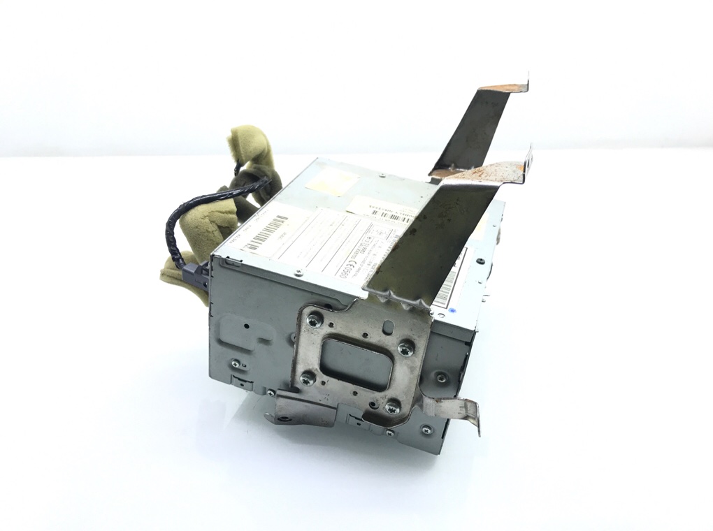 Магнитола бу для Nissan Navara  3.0 DCi,  2014 г.