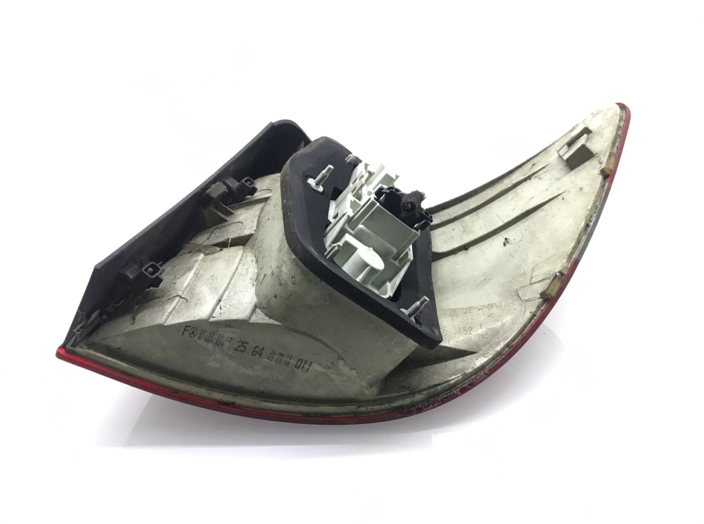 Фонарь задний левый бу для Mercedes B W245 2.0 CDi, 2010 г. Фонарь задний левый бу для Mercedes B W245 2.0 CDi, 2010 г.