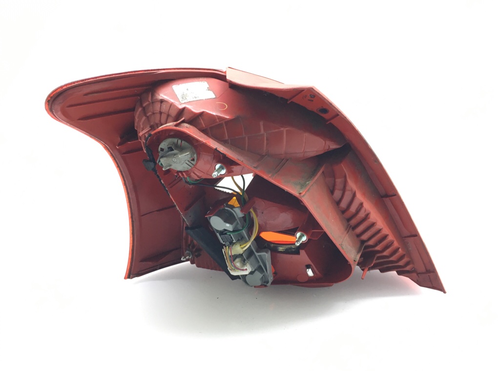 Фонарь задний правый бу для Toyota Yaris XP9 1.3 i, 2006 г. Фонарь задний правый бу для Toyota Yaris XP9 1.3 i, 2006 г.