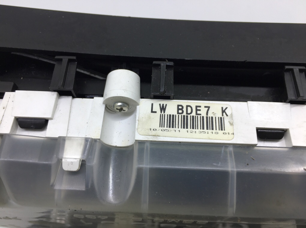 Щиток приборов (приборная панель) бу для Mazda 3 BL 1.6 TD, 2010 г. Щиток приборов (приборная панель) бу для Mazda 3 BL 1.6 TD, 2010 г.