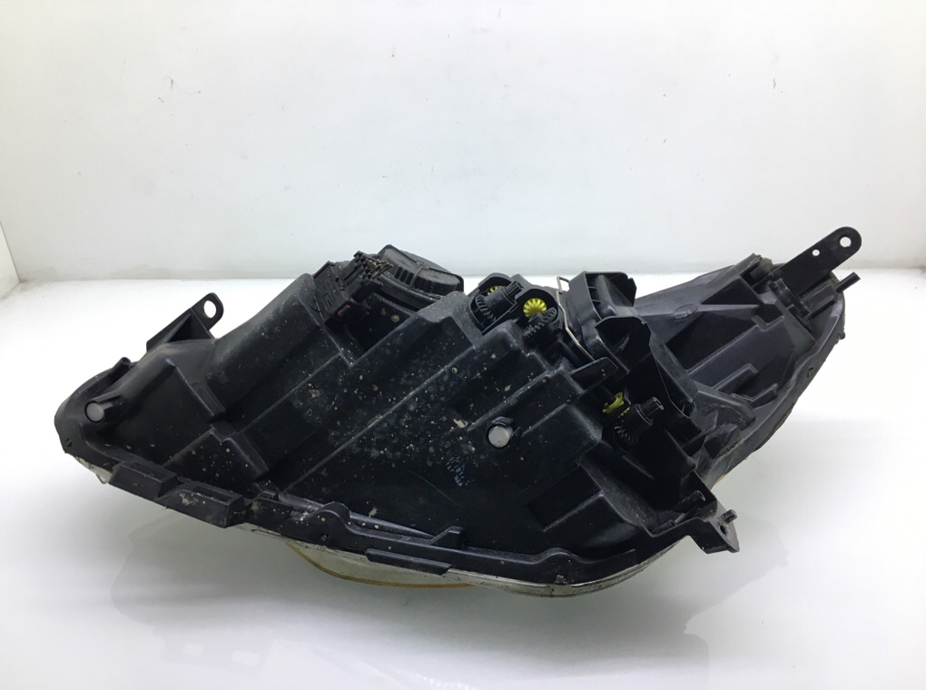 Фара правая бу для Opel Corsa D 1.3 CDTi, 2011 г. Фара правая бу для Opel Corsa D 1.3 CDTi, 2011 г.