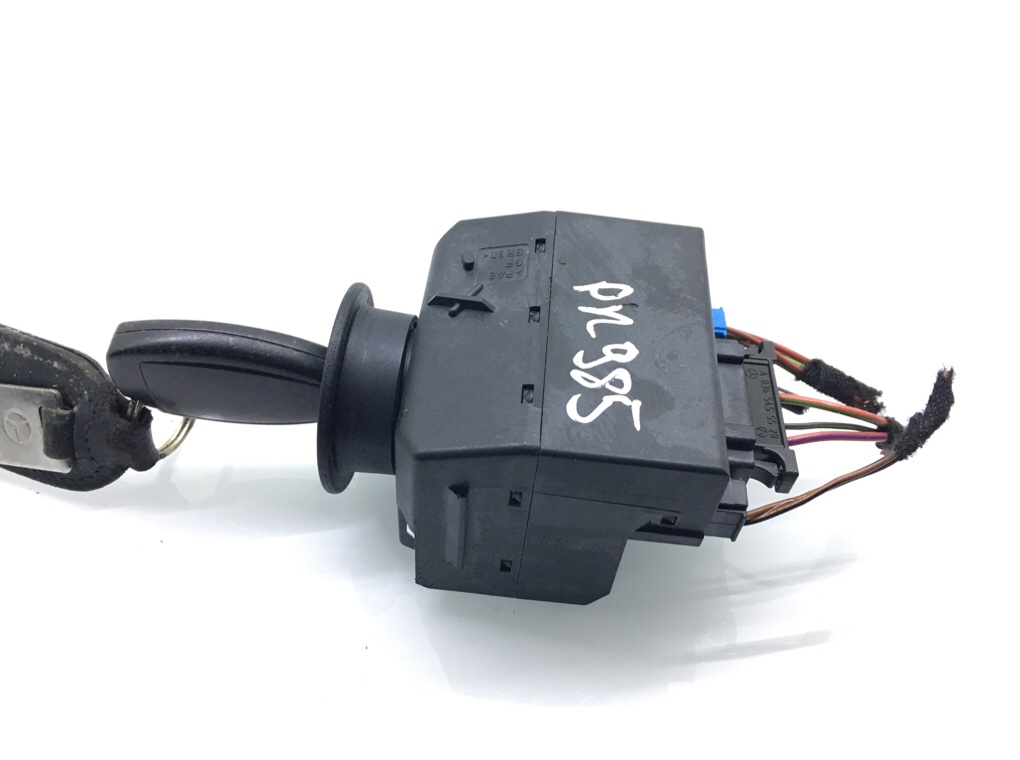 Замок зажигания бу для Mercedes B W245 2.0 CDi, 2010 г. Замок зажигания бу для Mercedes B W245 2.0 CDi, 2010 г.