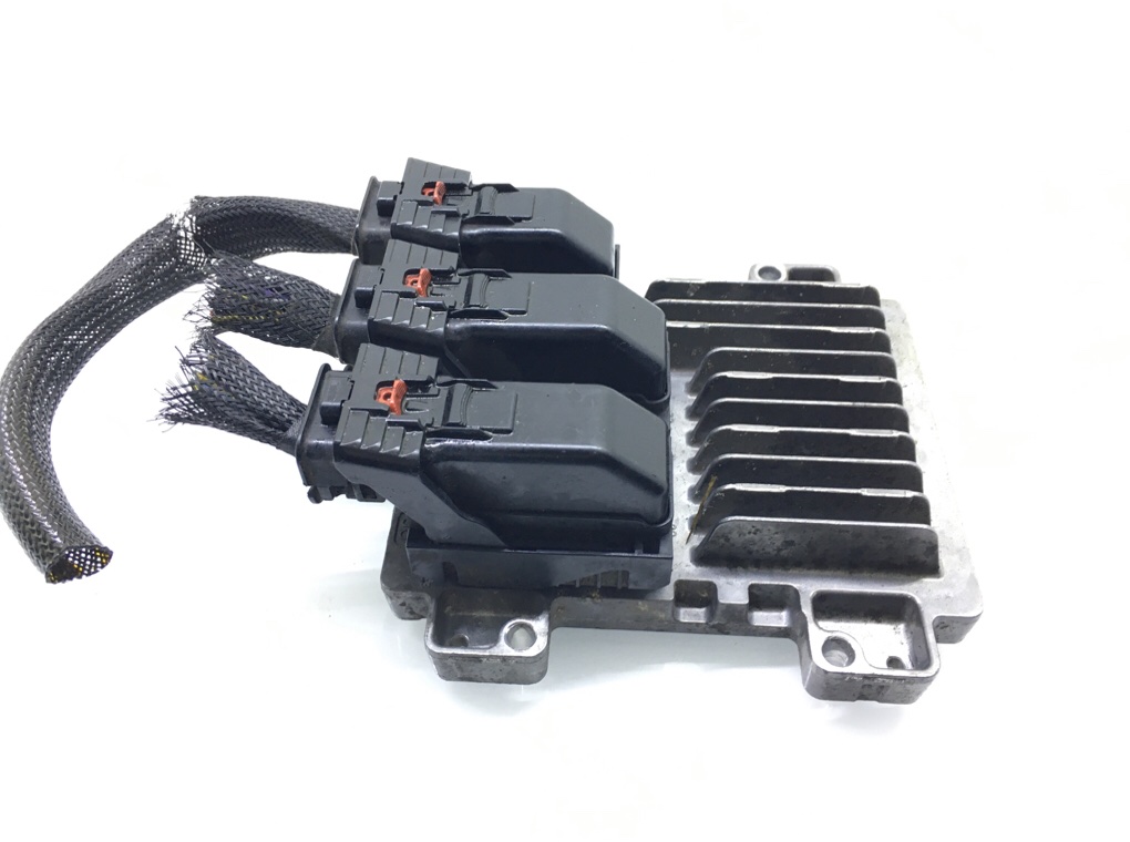 Блок управления двигателем бу для Opel Astra J 1.4 Ti, 2013 г. Блок управления двигателем бу для Opel Astra J 1.4 Ti, 2013 г.