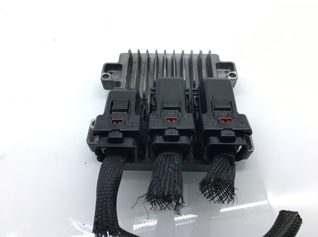 Блок управления двигателем бу для Opel Astra J 1.4 Ti, 2013 г. Блок управления двигателем бу для Opel Astra J 1.4 Ti, 2013 г.