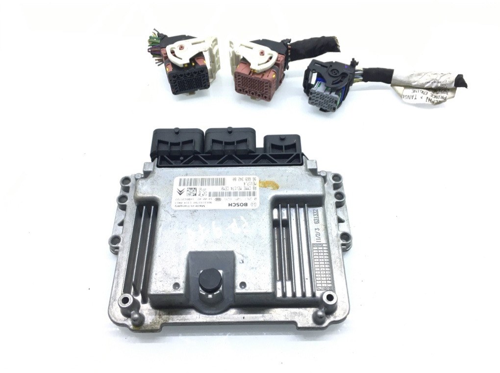 Блок управления двигателем бу для Peugeot 308 T7 1.6 i, 2010 г.