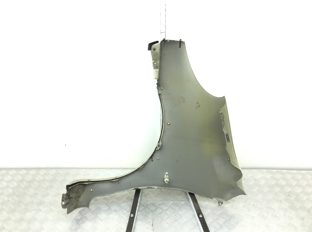 Крыло переднее правое бу для Toyota Yaris Verso 1.3 i, 2004 г. Крыло переднее правое бу для Toyota Yaris Verso 1.3 i, 2004 г.