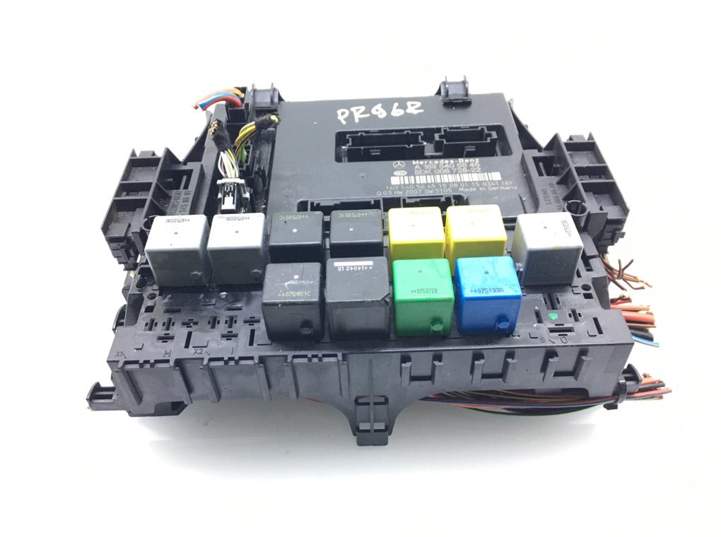 Блок предохранителей бу для Mercedes B W245 2.0 CDi, 2008 г. Блок предохранителей бу для Mercedes B W245 2.0 CDi, 2008 г.