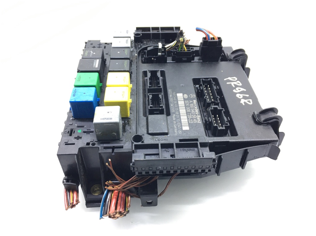 Блок предохранителей бу для Mercedes B W245 2.0 CDi, 2008 г. Блок предохранителей бу для Mercedes B W245 2.0 CDi, 2008 г.