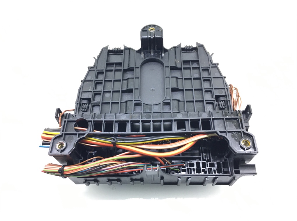 Блок предохранителей бу для Mercedes B W245 2.0 CDi, 2008 г. Блок предохранителей бу для Mercedes B W245 2.0 CDi, 2008 г.