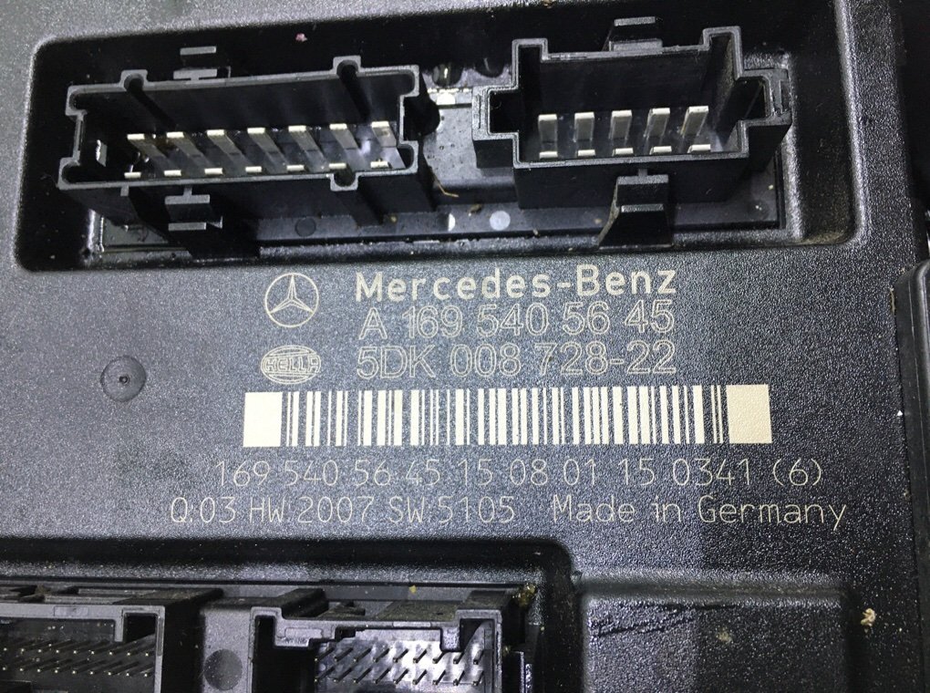 Блок предохранителей бу для Mercedes B W245 2.0 CDi, 2008 г. Блок предохранителей бу для Mercedes B W245 2.0 CDi, 2008 г.