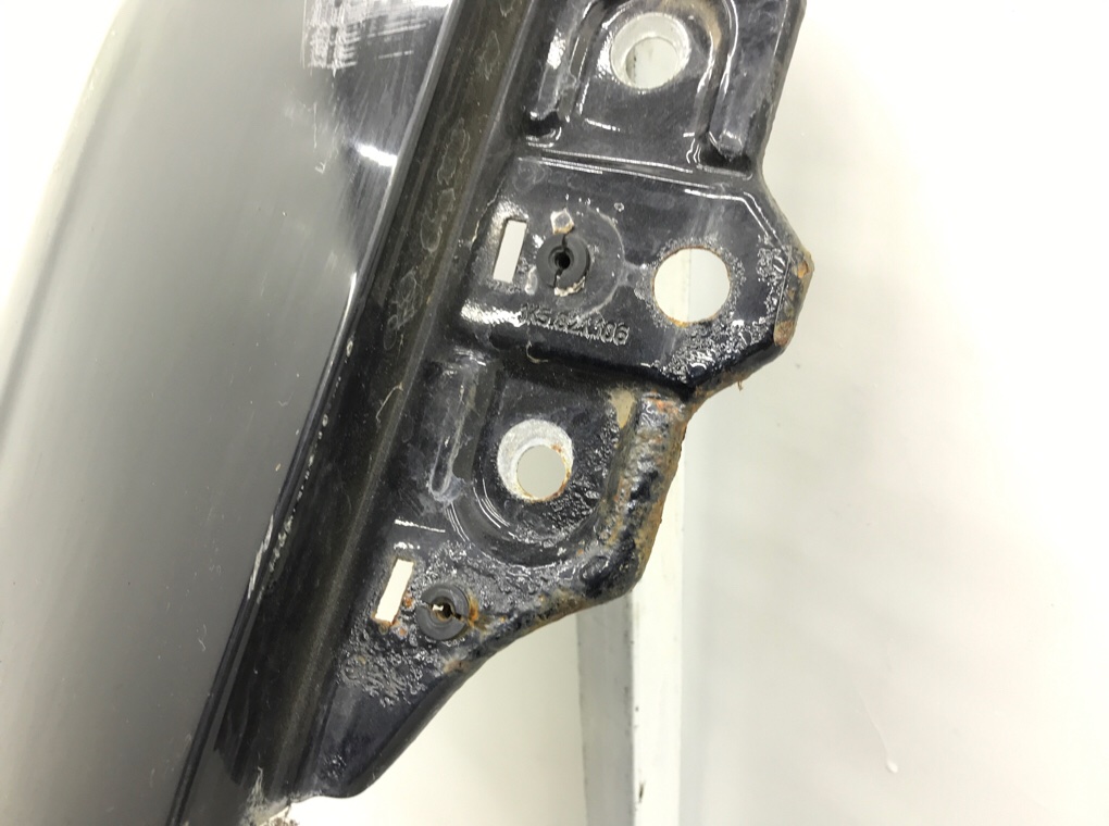 Крыло переднее правое бу для Volkswagen Jetta 5 2.0 TDi, 2006 г. Крыло переднее правое бу для Volkswagen Jetta 5 2.0 TDi, 2006 г.