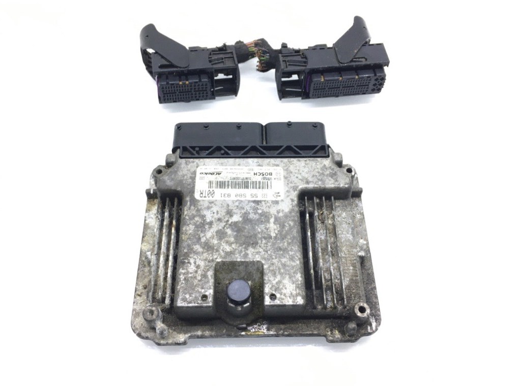 Блок управления двигателем бу для Opel Corsa D 1.3 CDTi, 2011 г.