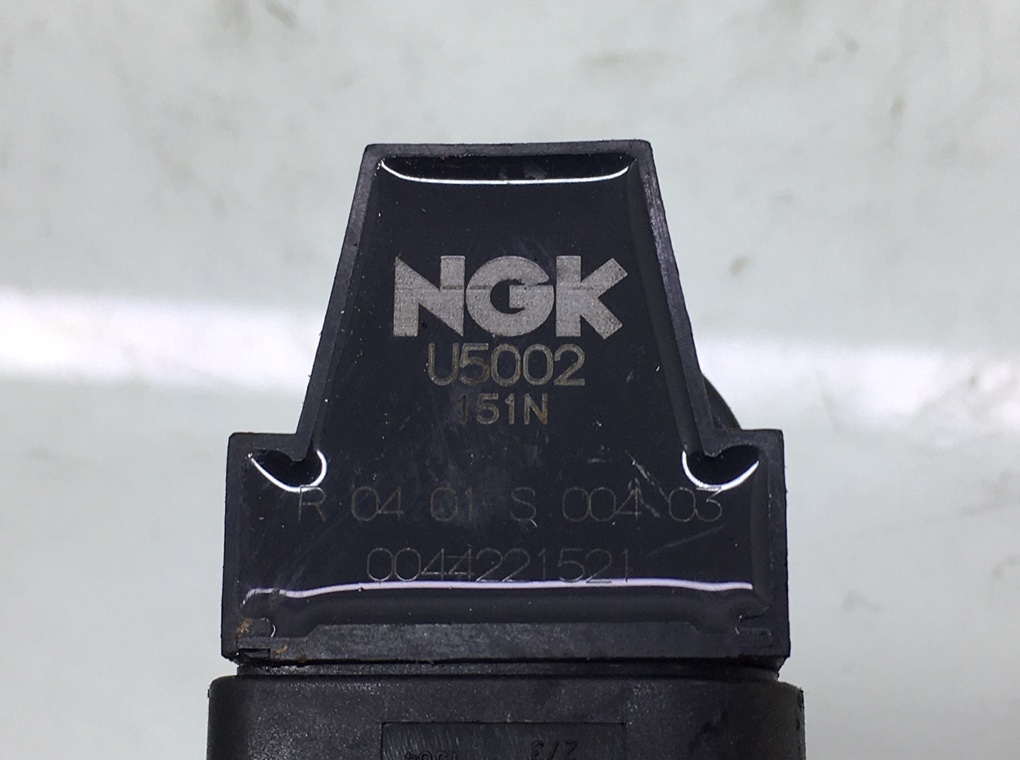 Катушка зажигания бу для Volkswagen Polo 4 1.4 i,   г.