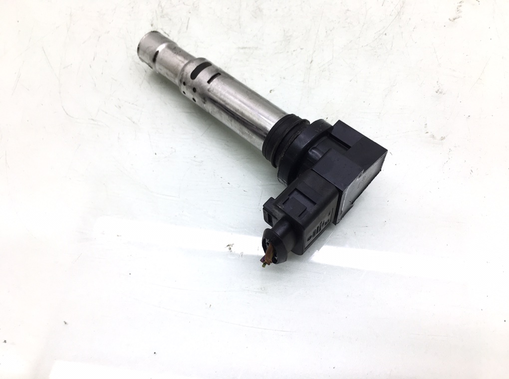 Катушка зажигания бу для Volkswagen Polo 4 1.4 i,   г.