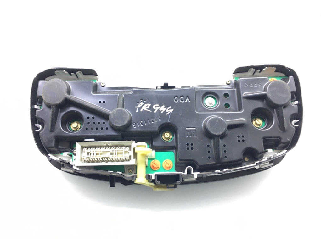 Щиток приборов (приборная панель) бу для Opel Zafira A 1.8 i,  2002 г.