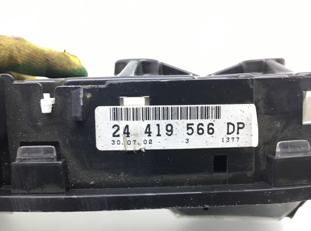 Щиток приборов (приборная панель) бу для Opel Zafira A 1.8 i,  2002 г.