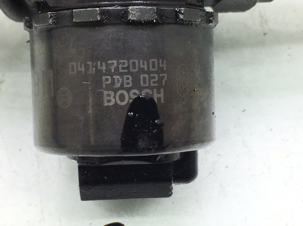 Форсунка бу для Audi A4 B7 2.0 TDi,   г.