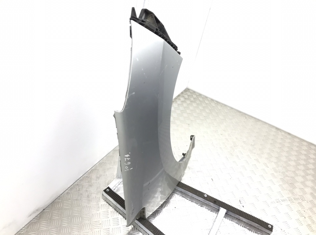 Крыло переднее правое бу для Peugeot 308 T7 1.6 i,  2010 г.