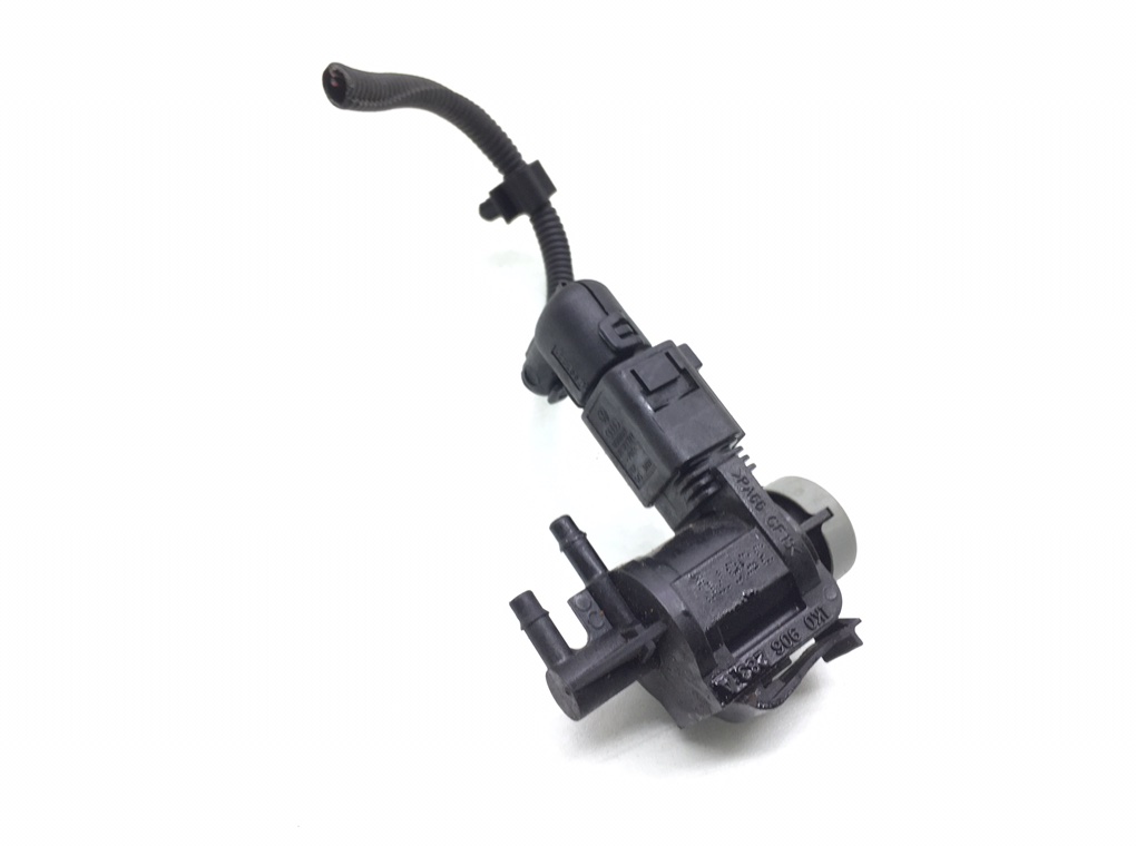 Клапан электромагнитный бу для Audi A4 B7 2.0 TDi,   г.