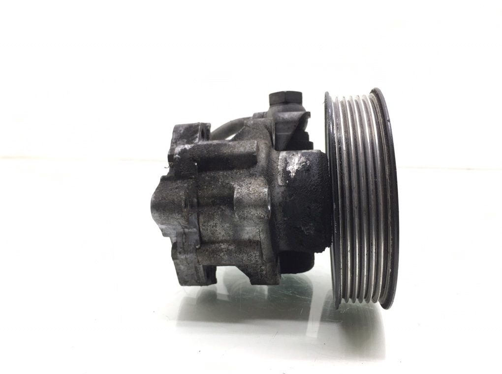 Насос гидроусилителя руля бу для Audi A4 B7 2.0 TDi, 2008 г. Насос гидроусилителя руля бу для Audi A4 B7 2.0 TDi, г.